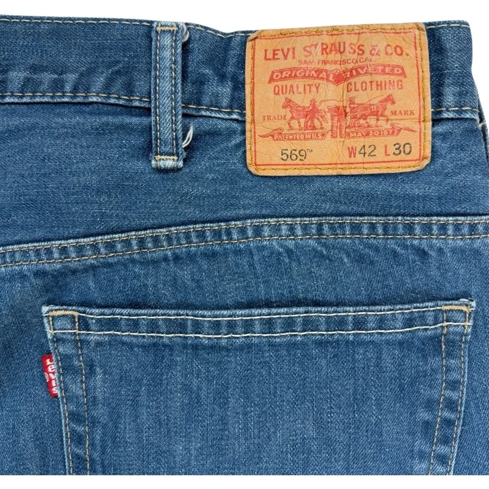Levis levi 569